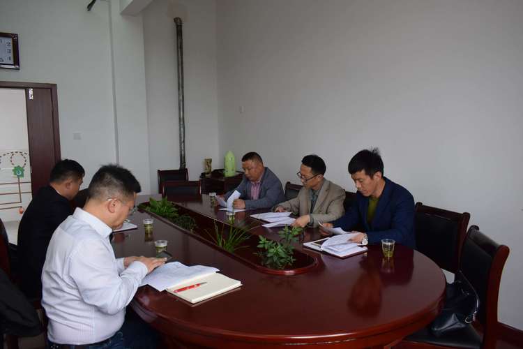 湖口县教体局法律顾问团赴东庄学校开展安全讲座暨第七次研讨会